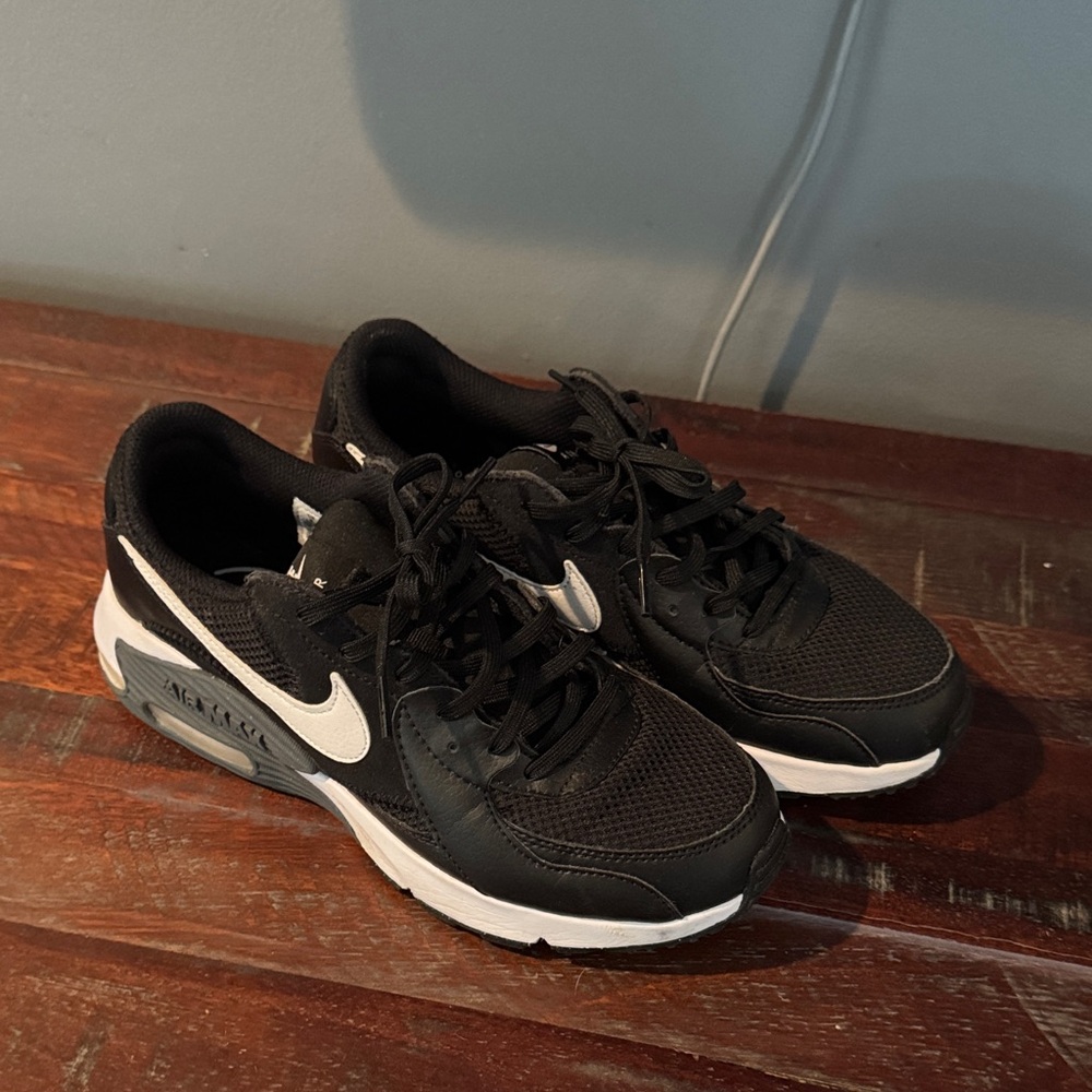 Nike air max Black and White Women's